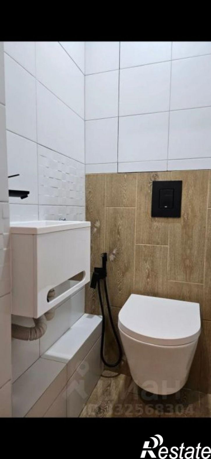 3-комн квартира ул Веры Кащеевой, 15,  д. 15