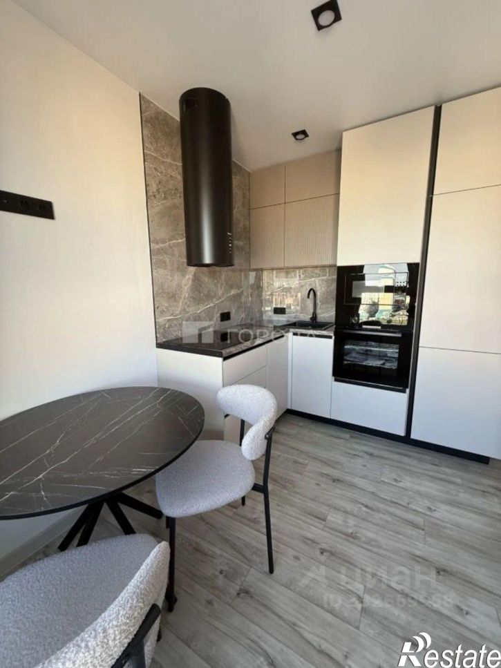 1-комн квартира улица Солнечная Поляна, 94 к2,  д. 94 к2