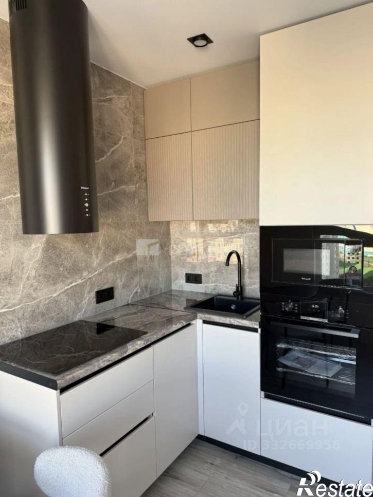 1-комн квартира улица Солнечная Поляна, 94 к2,  д. 94 к2