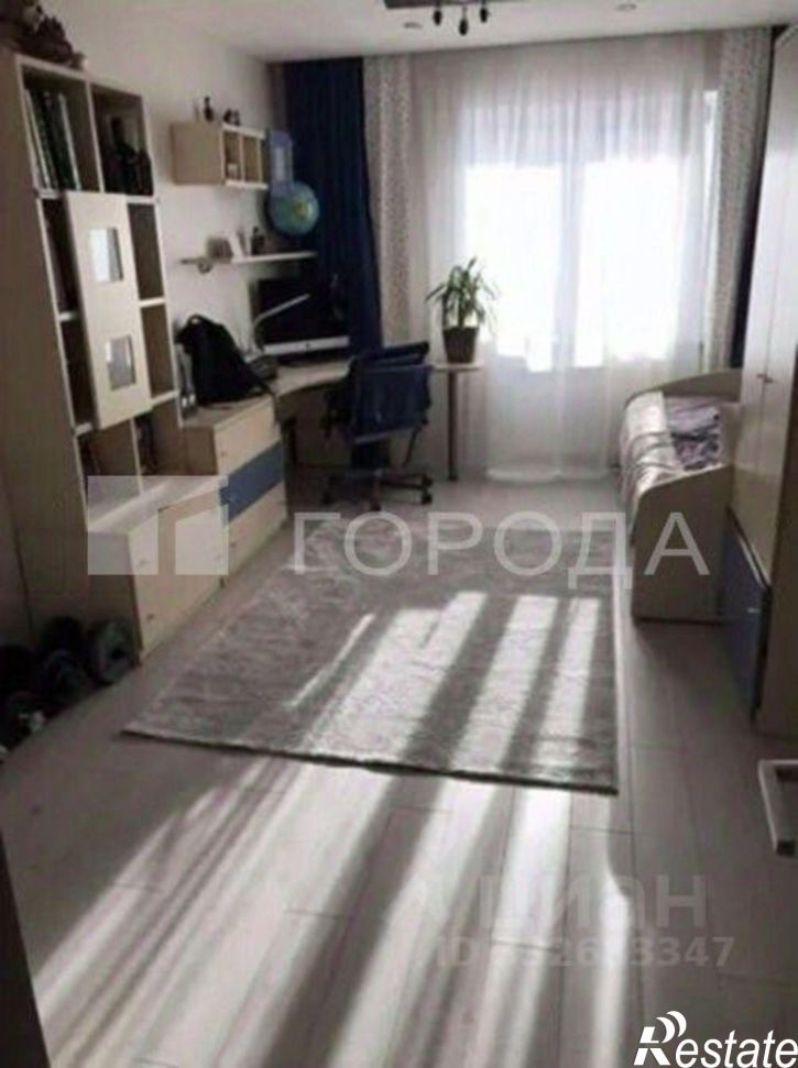 4-комн квартира Лазурная улица, 1,  д. 1
