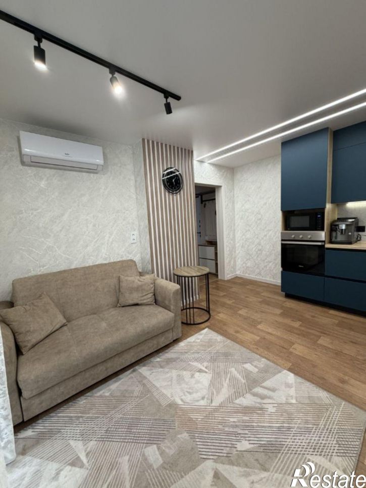 3-комн квартира ул Сергея Семенова, 24,  д. 24