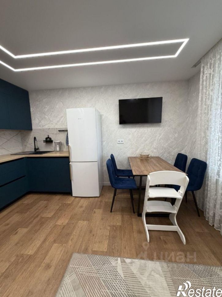 3-комн квартира ул Сергея Семенова, 24,  д. 24