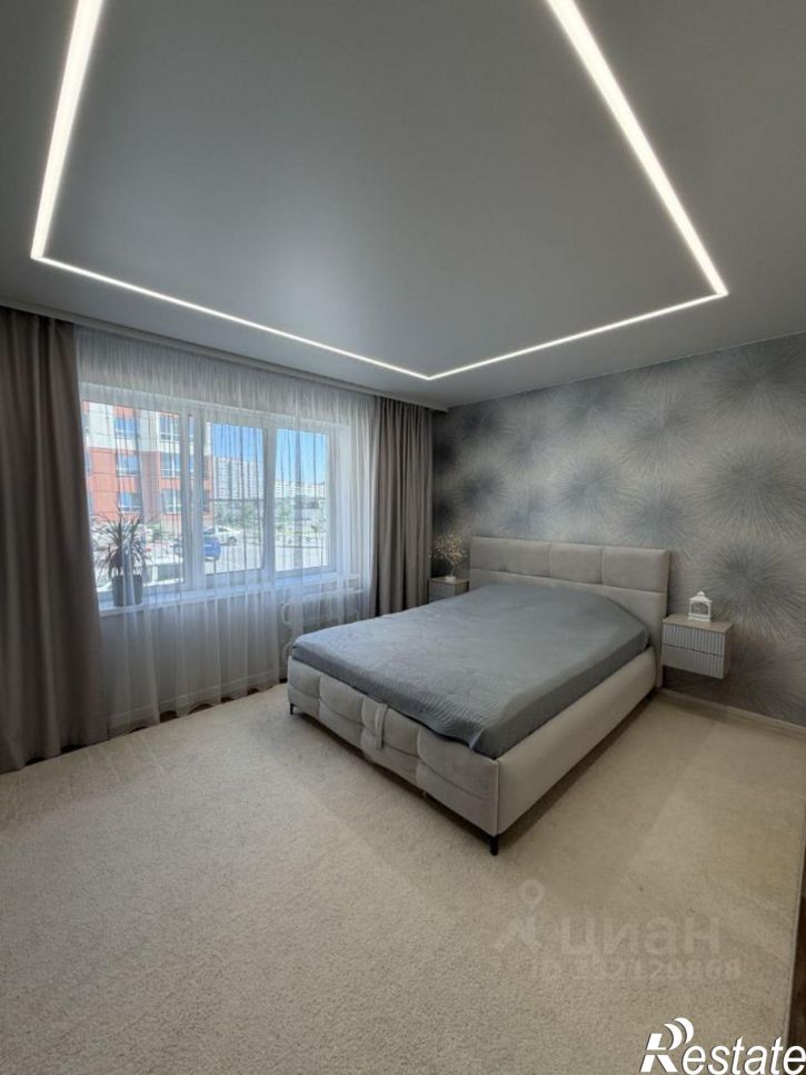 3-комн квартира ул Сергея Семенова, 24,  д. 24