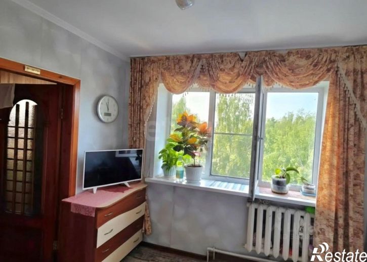 4-комн квартира улица Георгия Исакова, 246,  д. 246