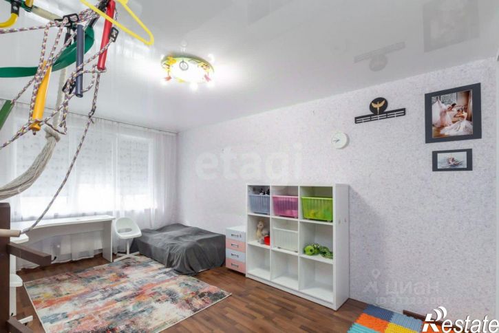 2-комн квартира улица Сергея Ускова, 3,  д. 3