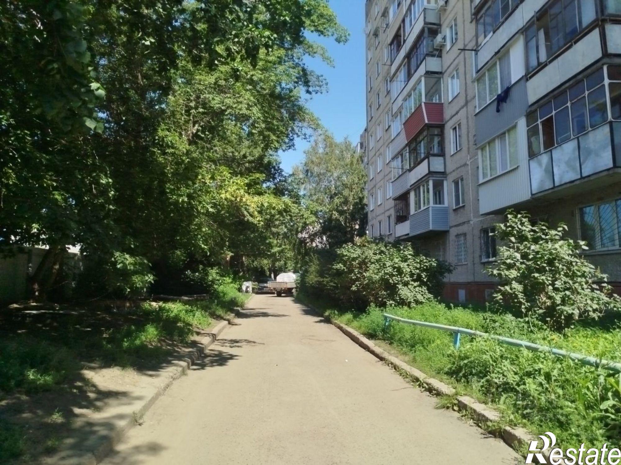 Сдать квартиру за 28 000 рублей на ул Юрина, 202Б 2