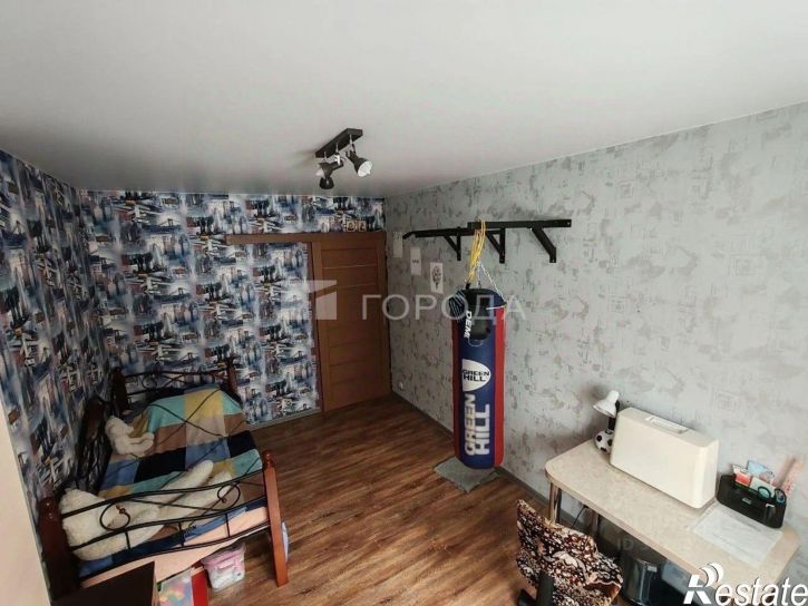 3-комн квартира улица Сергея Семёнова, 19,  д. 19
