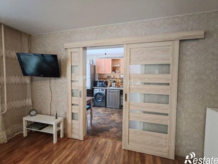 3-комн квартира улица Сергея Семёнова, 19,  д. 19