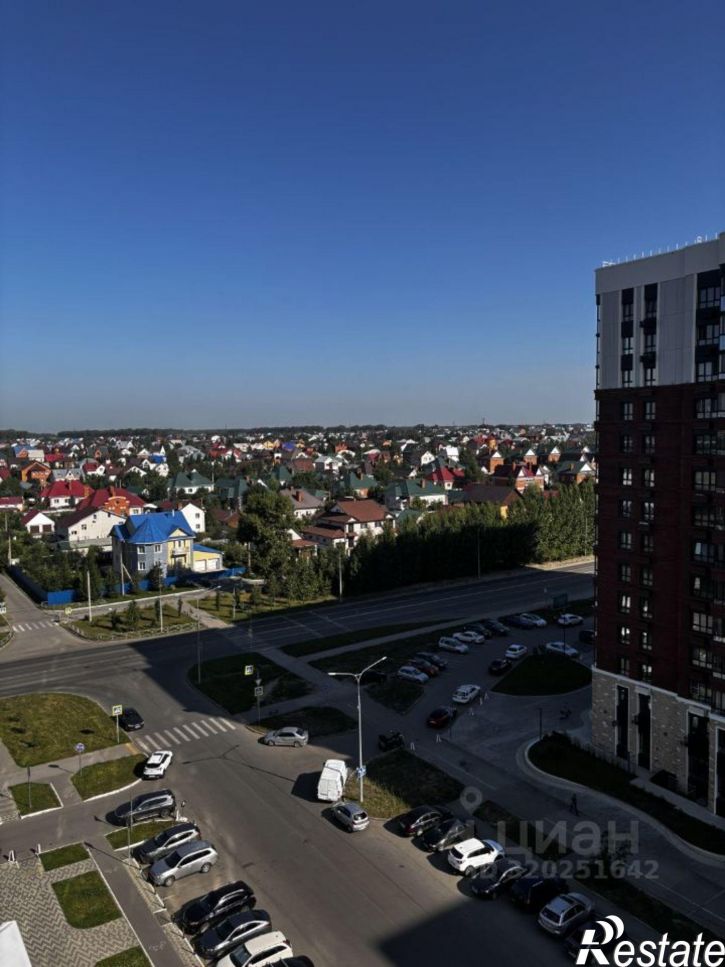 4-комн квартира улица Солнечная Поляна, 81,  д. 81