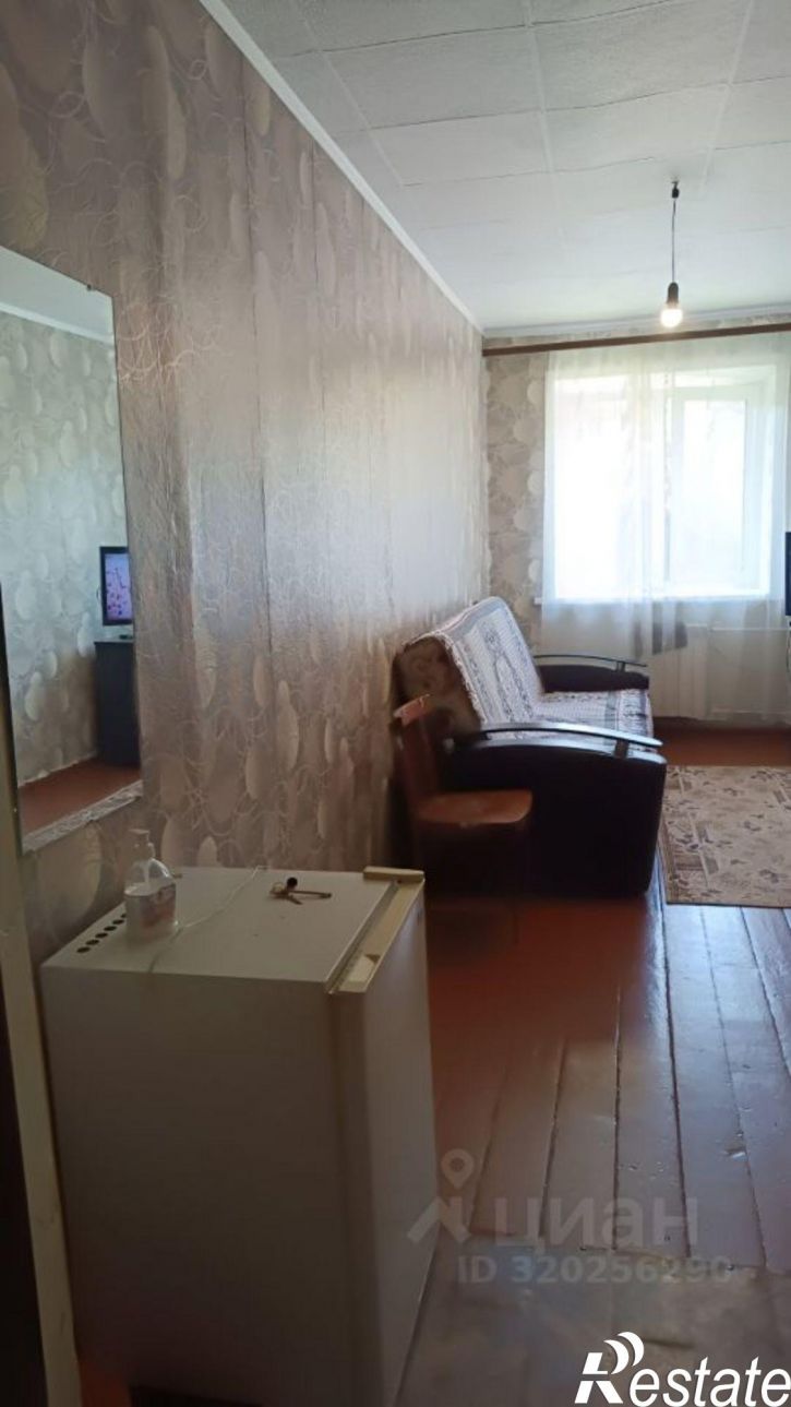 Комната улица Эмилии Алексеевой, 38,  д. 38