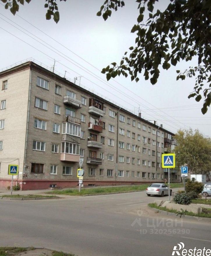 Комната улица Эмилии Алексеевой, 38,  д. 38
