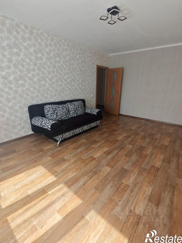 2-комн квартира улица Сергея Ускова, 23,  д. 23