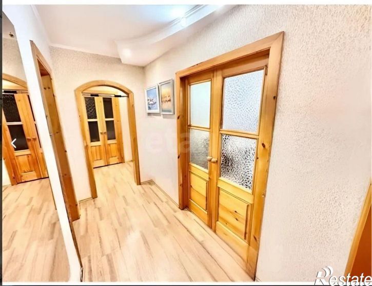 4-комн квартира улица Матросова, 10,  д. 10