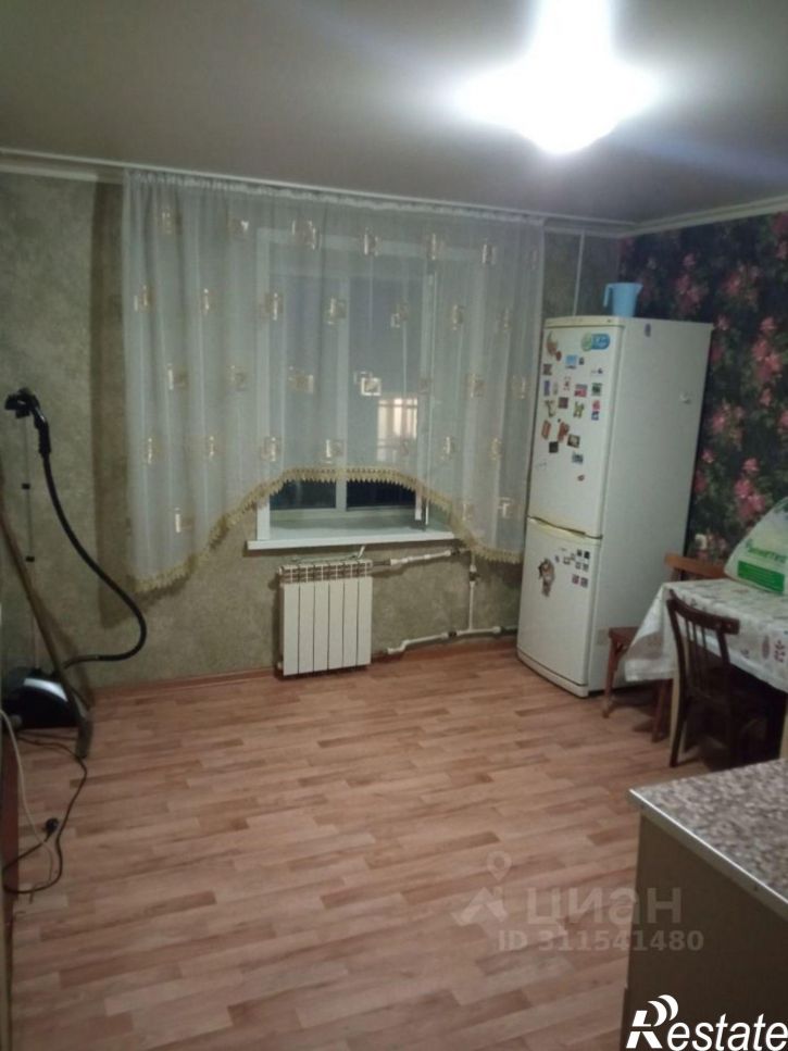 2-комн квартира улица Сухэ-Батора, 35,  д. 35