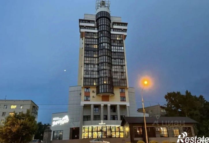 3-комн квартира проспект Строителей, 33,  д. 33