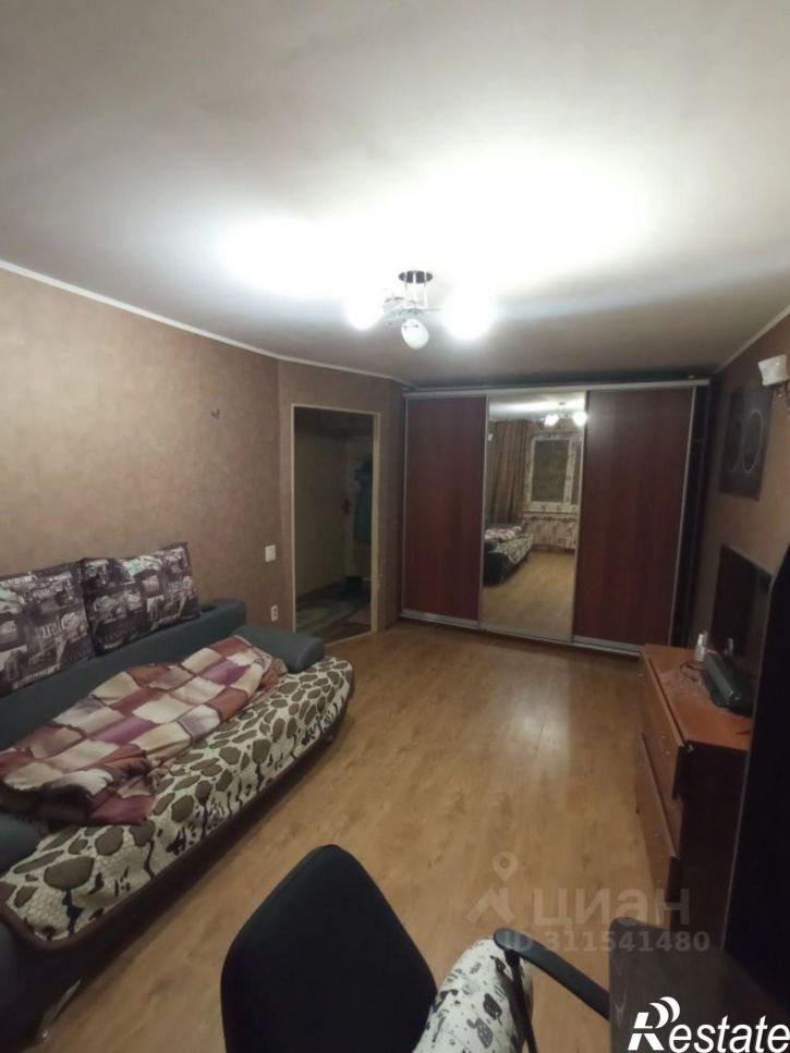 2-комн квартира улица Сухэ-Батора, 35,  д. 35