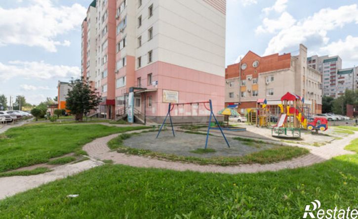 3-комн квартира улица Малахова (дублёр), 146,  д. 146