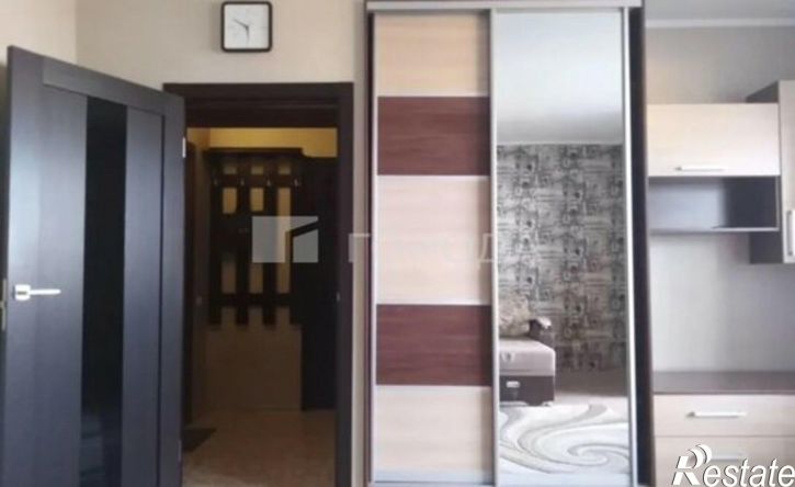 1-комн квартира Лазурная улица, 52,  д. 52