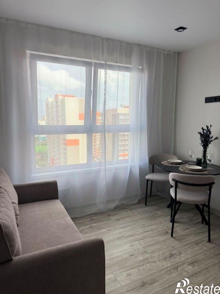 2-комн квартира улица Солнечная Поляна, 94 к2,  д. 94 к2