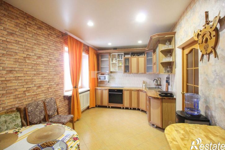 3-комн квартира ул Интернациональная, 11,  д. 11