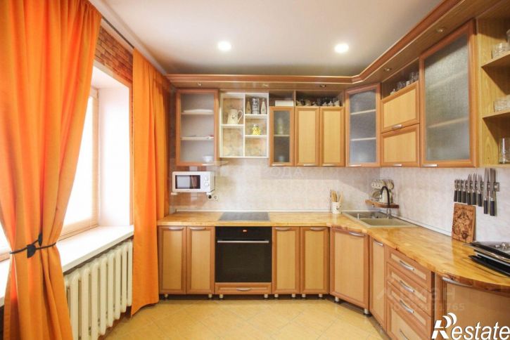 3-комн квартира ул Интернациональная, 11,  д. 11