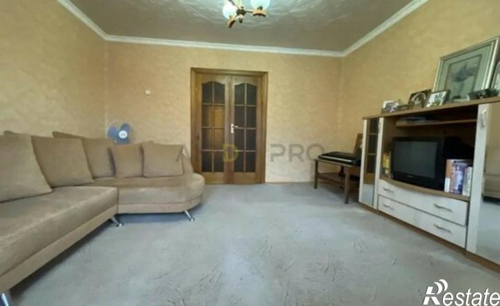 2-комн квартира ул Юрина, 204А,  д. 204А