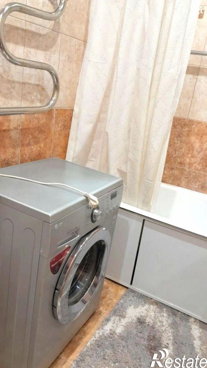 2-комн квартира ул Лазурная, 52,  д. 52
