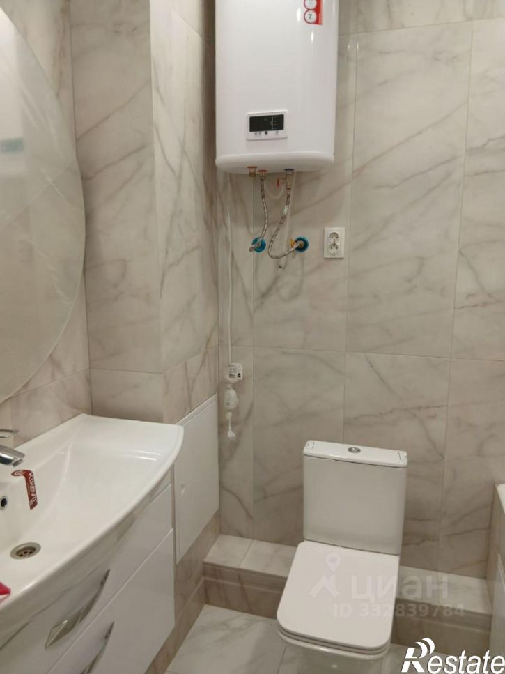 2-комн квартира проспект Строителей, 18 к1,  д. 18 к1