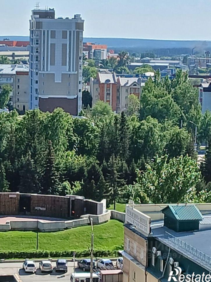 2-комн квартира проспект Строителей, 18 к1,  д. 18 к1
