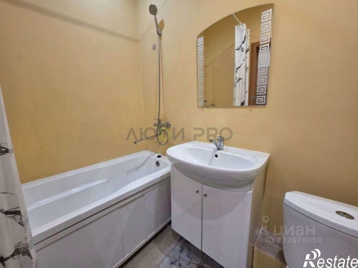 2-комн квартира улица Антона Петрова, 221Г/2,  д. 221Г/2