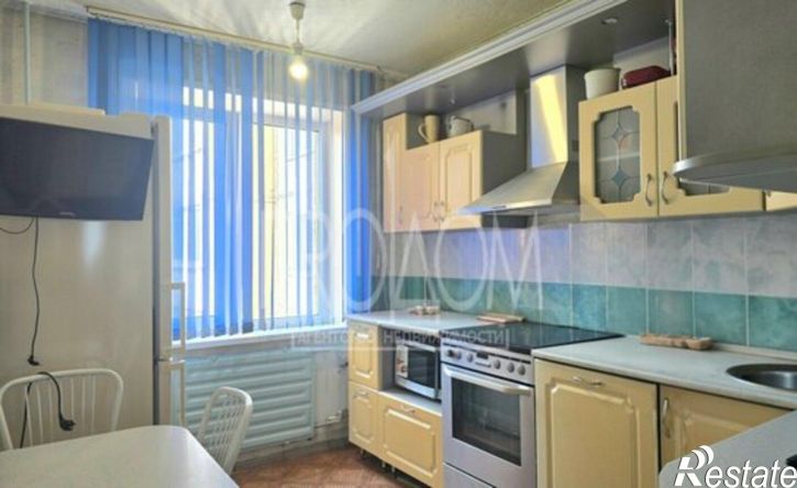 3-комн квартира ул Веры Кащеевой, 15,  д. 15