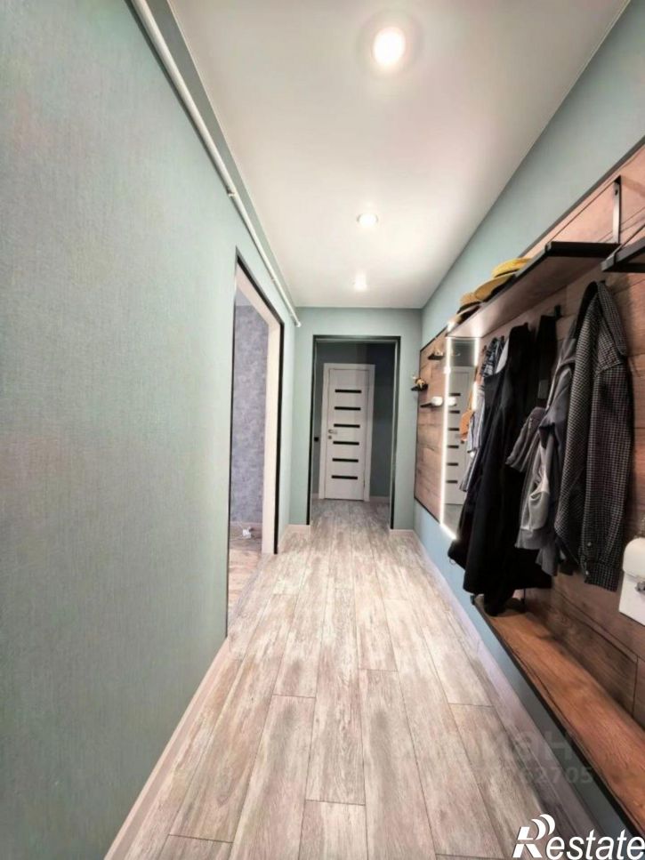 3-комн квартира улица Гущина, 75А,  д. 75А