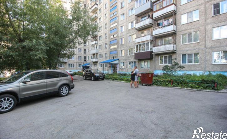 4-комн квартира улица Веры Кащеевой, 13,  д. 13
