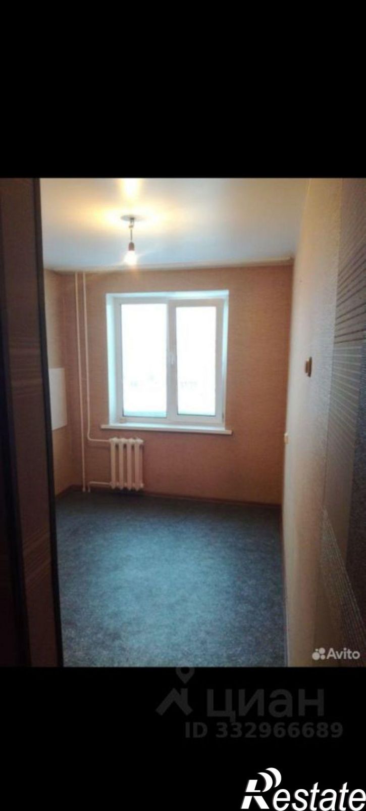 3-комн квартира Лазурная улица, 42,  д. 42