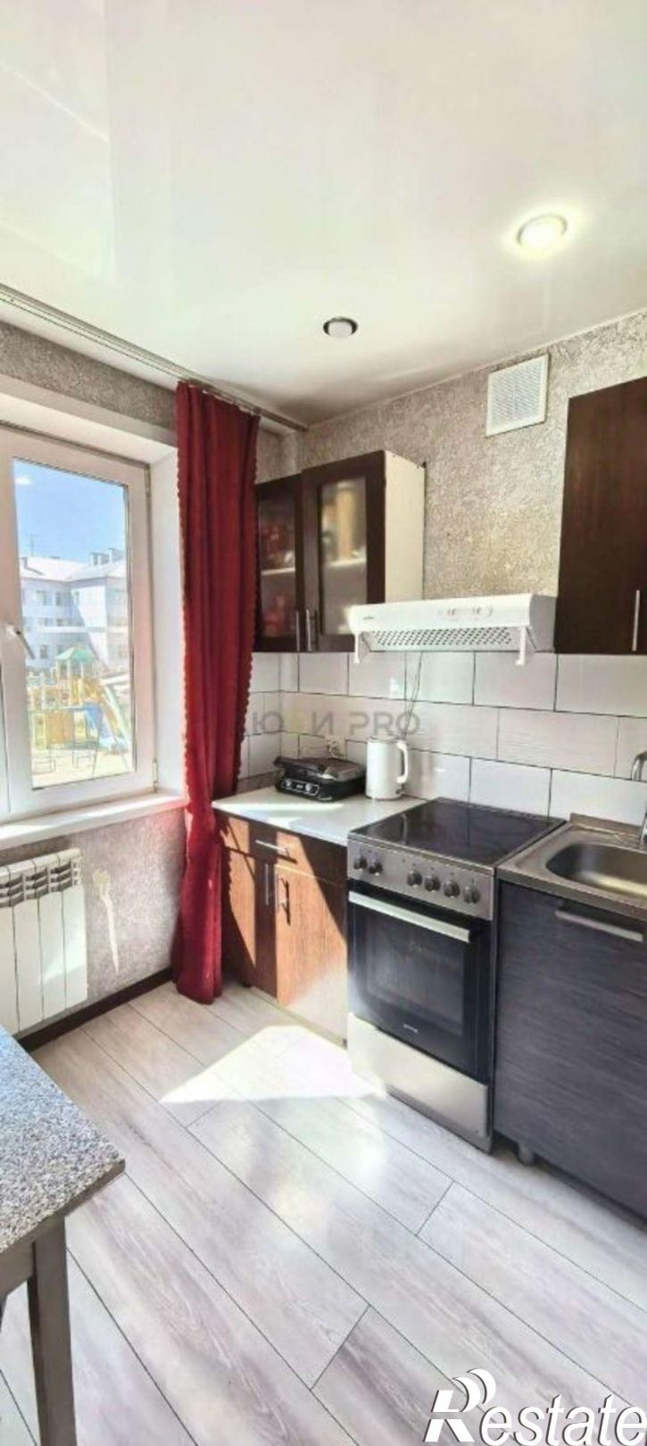 1-комн квартира улица Юрина, 305,  д. 305