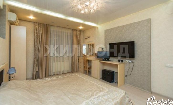 4-комн квартира ул Профинтерна, 38А,  д. 38А