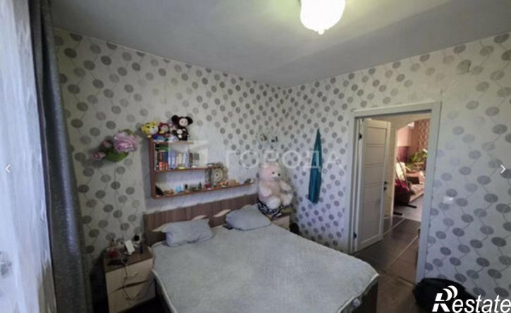 4-комн квартира ул Нахимова, 4,  д. 4