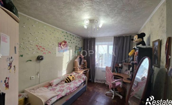 4-комн квартира ул Нахимова, 4,  д. 4