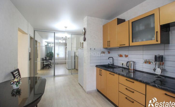 3-комн квартира ул Антона Петрова, 223,  д. 223