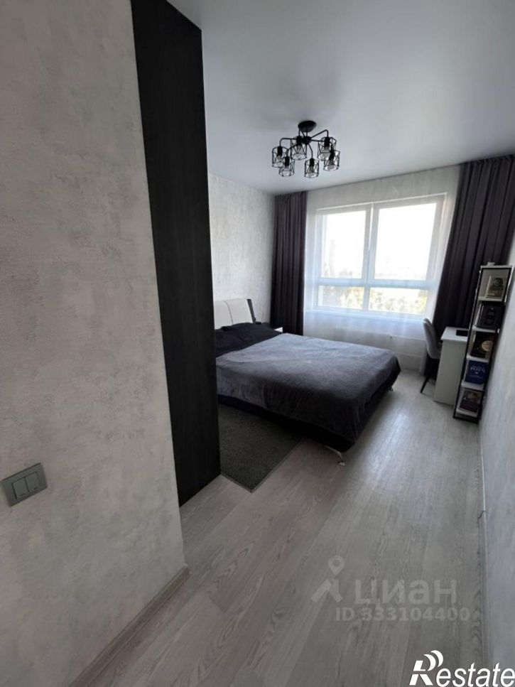 1-комн квартира улица Юрина, 204Ж,  д. 204Ж