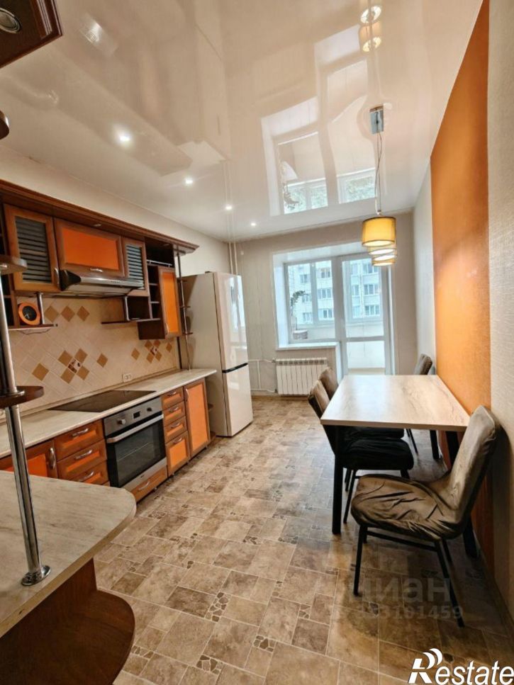 3-комн квартира Новгородская улица, 26,  д. 26