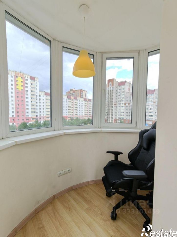 3-комн квартира Новгородская улица, 26,  д. 26