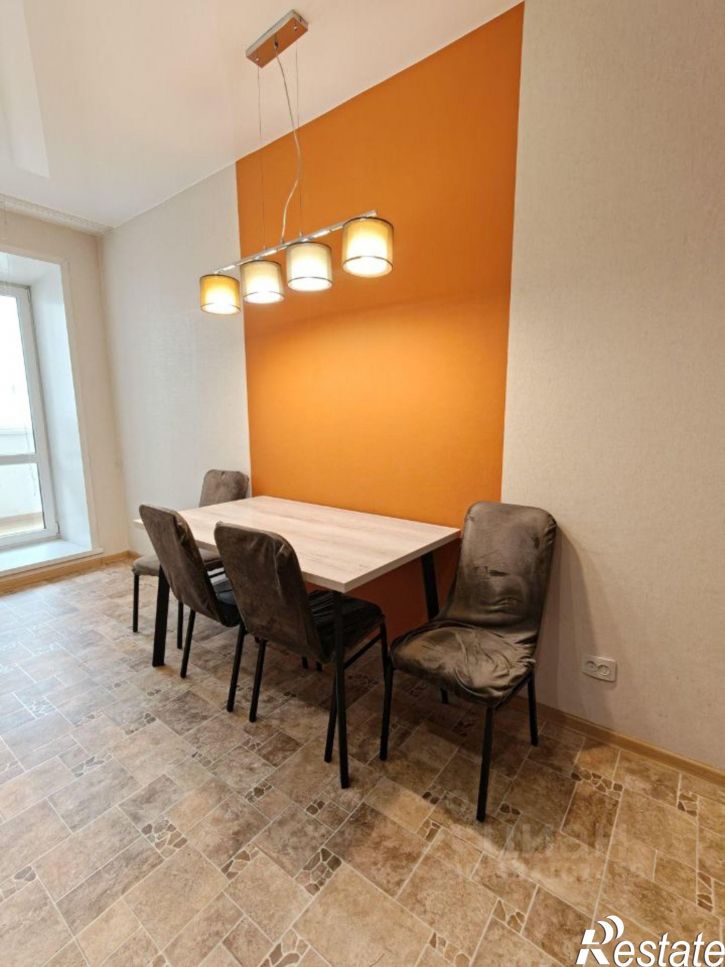 3-комн квартира Новгородская улица, 26,  д. 26
