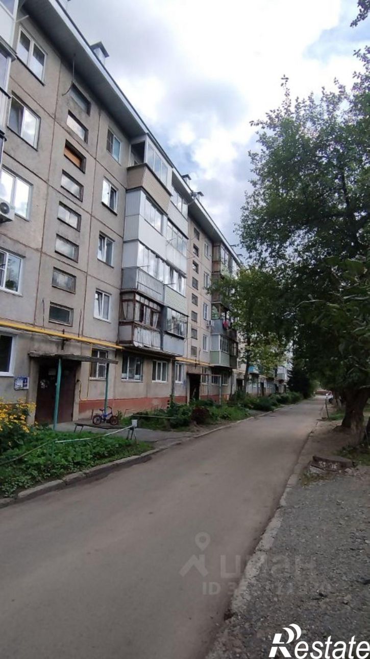 2-комн квартира улица Георгия Исакова, 231,  д. 231
