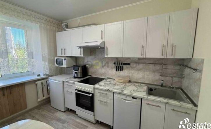 3-комн квартира ул Попова, 135,  д. 135
