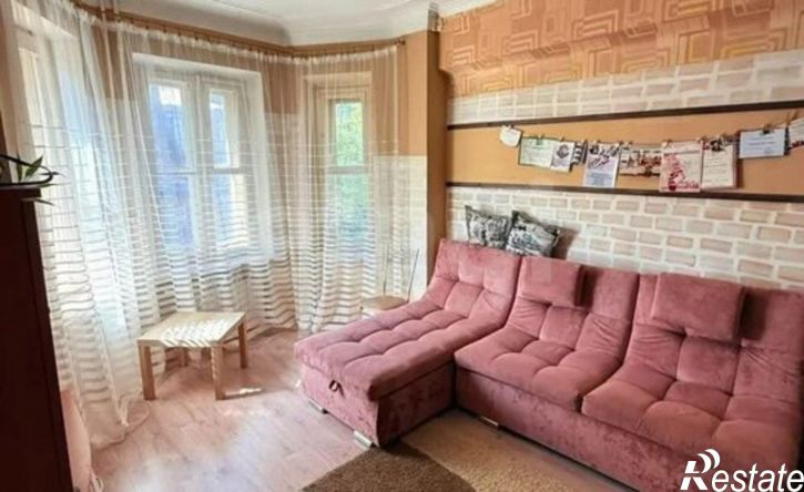 3-комн квартира улица Профинтерна, 10А,  д. 10А