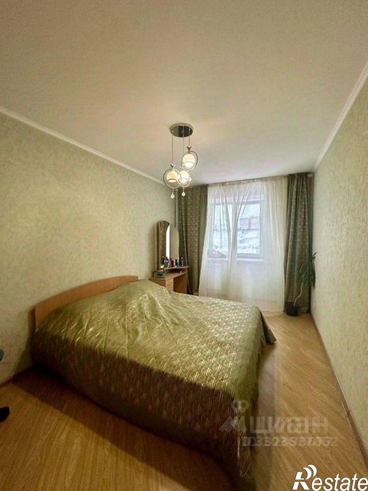 2-комн квартира Лазурная улица, 19,  д. 19