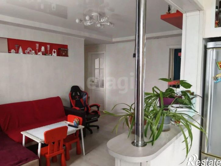 4-комн квартира ул Антона Петрова, 216,  д. 216