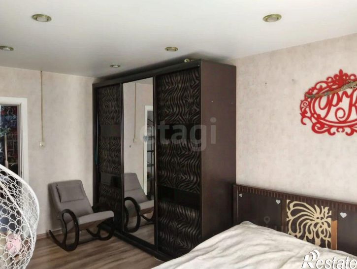 4-комн квартира ул Антона Петрова, 216,  д. 216
