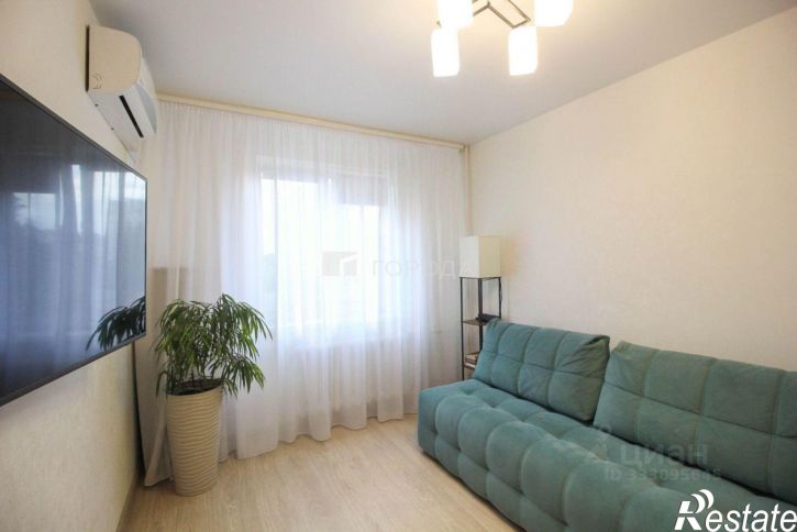 3-комн квартира улица Антона Петрова, 223,  д. 223